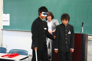 H24年江陽中学校見学 006